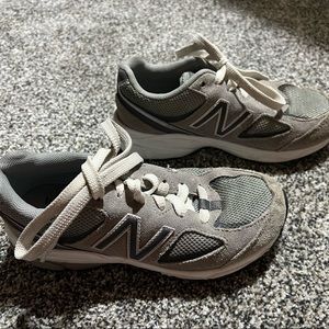 New balance wore a hand full of time great condition